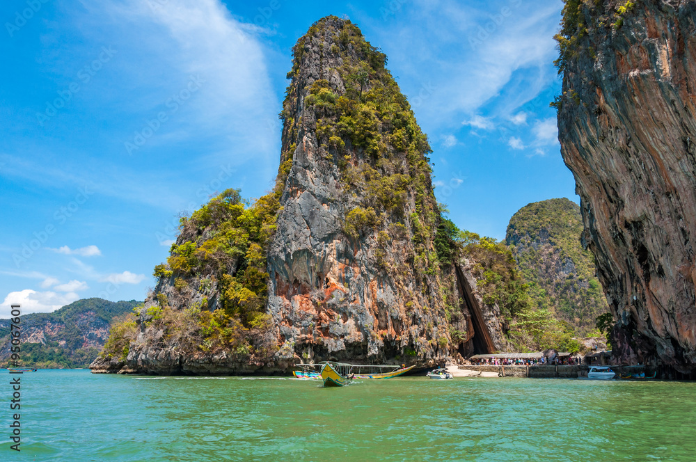 Obraz premium Beautiful of James Bond island and Khao ping gun in Phang Nga ba