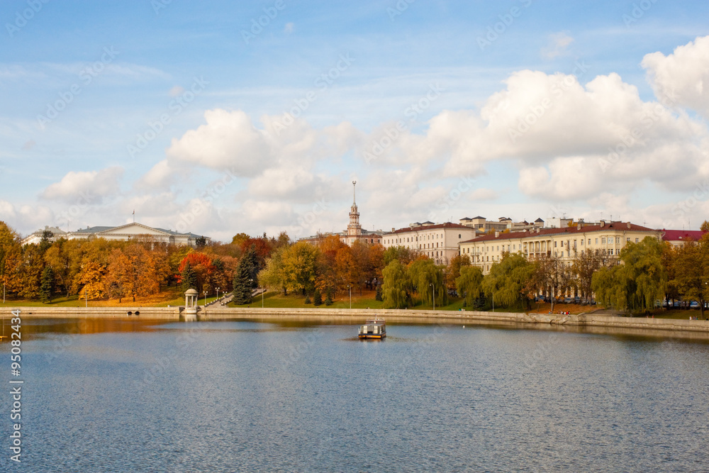 Obraz premium Autumn in Minsk