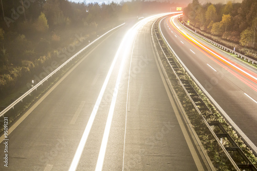 Autobahn  Langzeitbelichtet 