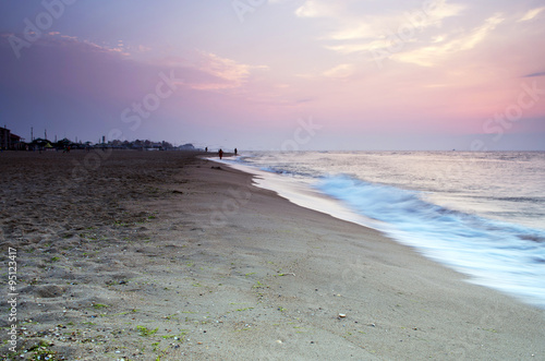 Wallpaper Mural landscape sea sunrice golden sky Torontodigital.ca