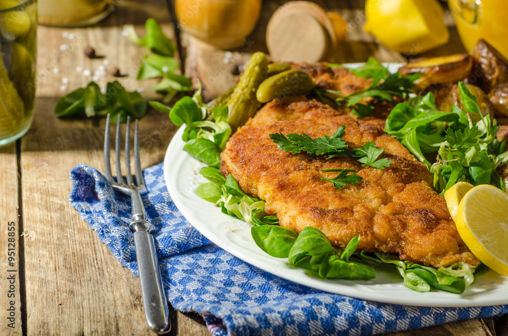 Wiener Schnitzel, delicious schnitzel Wiener Schnitzel, delicious schnitzel