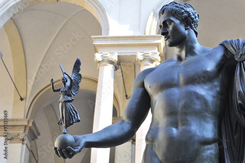 Milano museo Accademia di Brera - Monumento a Napoleone di Canova photo