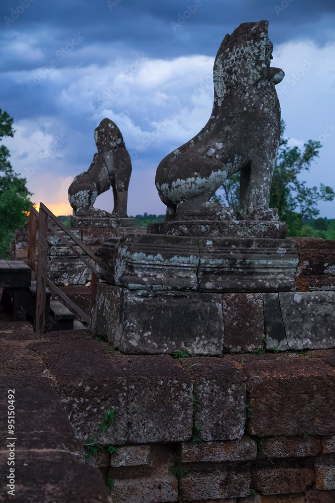 Sculptures of lions on top of Pre Rup temple around Angkor   Wat