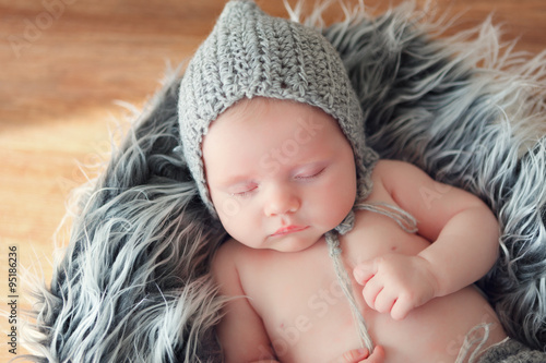 sleeping newborn baby photo