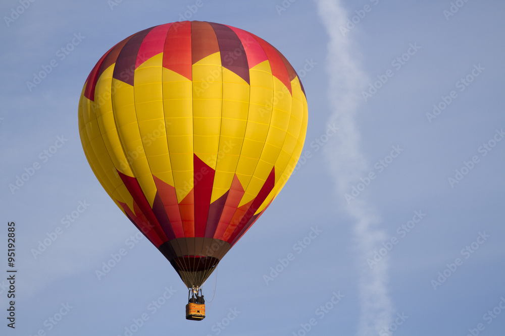 Naklejka premium One Hot Air Balloon