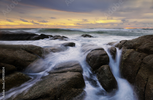 Sea waves hit the rocks © phonix_a