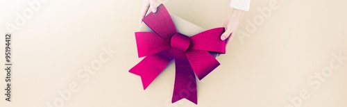 Ribbon on present