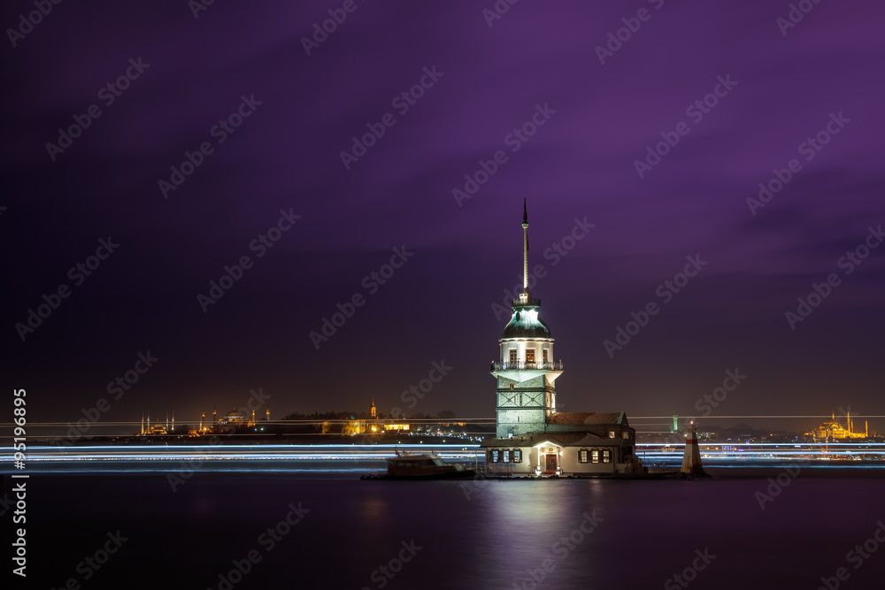 Maidens Tower at night long exposure