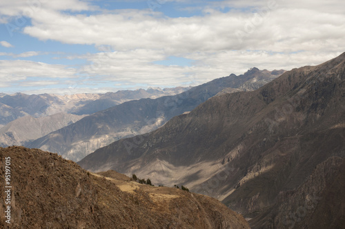 Paisaje del cañón del Colca © anna_c_d