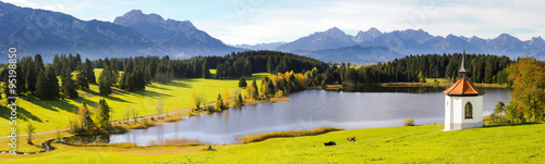 Panorama Landschaft in Bayern im Allgäu #95198850