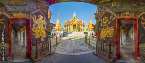 Panorama picture of Wat Phra Kaew, Temple of the Emerald Buddha © funfunphoto