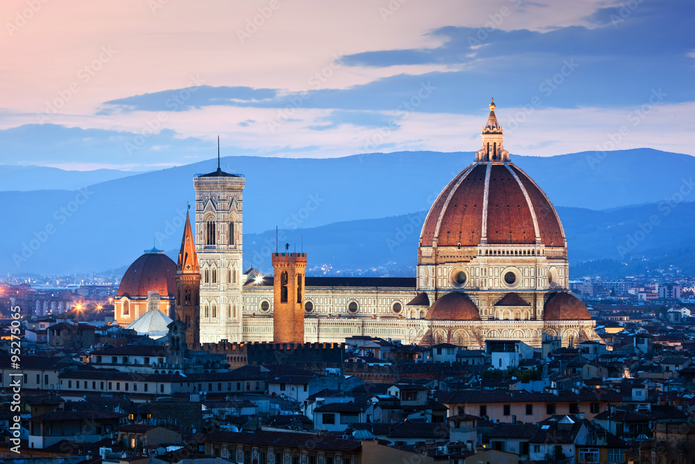 Fototapeta premium Florence, Italy sunset skyline. Cathedral of Saint Mary of the Flowers. Vintage