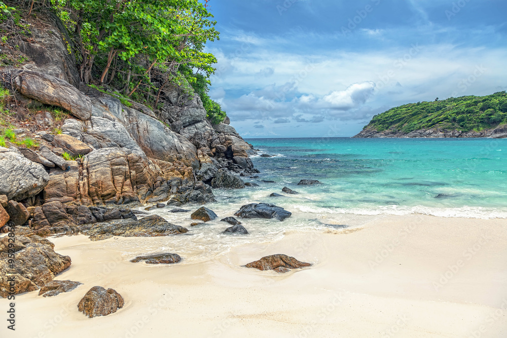 Fototapeta premium Turquoise waves on the island of Ko Racha Yai. Thai Phuket Province