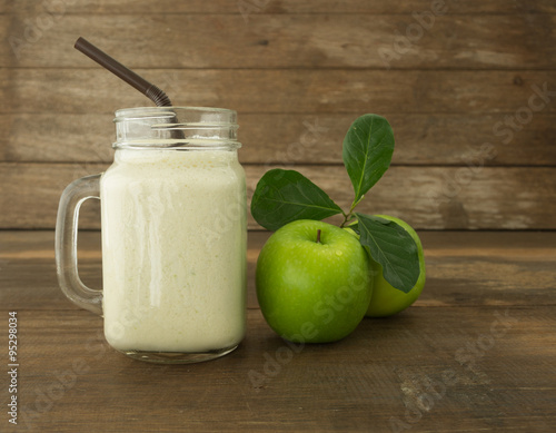 green apple juice