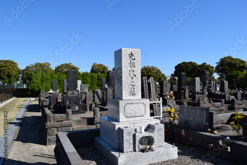お墓の風景／山形県の庄内地方で、お墓の風景を撮影した写真です。