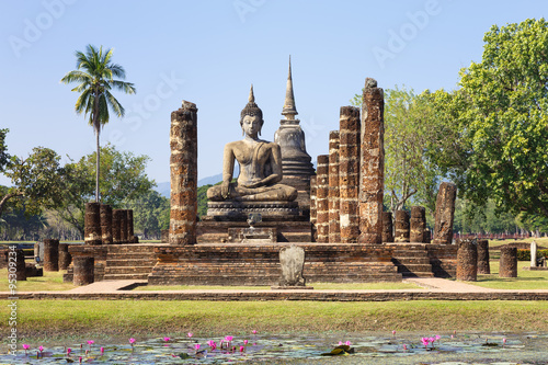 Main chapel in Wat Maha That  Shukhothai Historical Park  Thaila