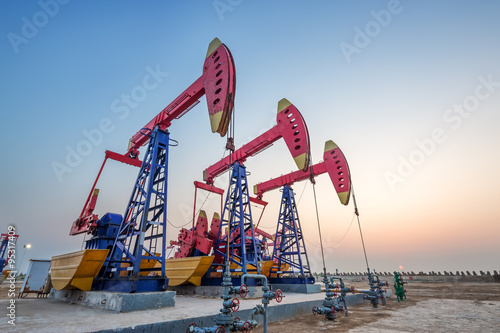 Obraz na płótnie oilfield with pump units