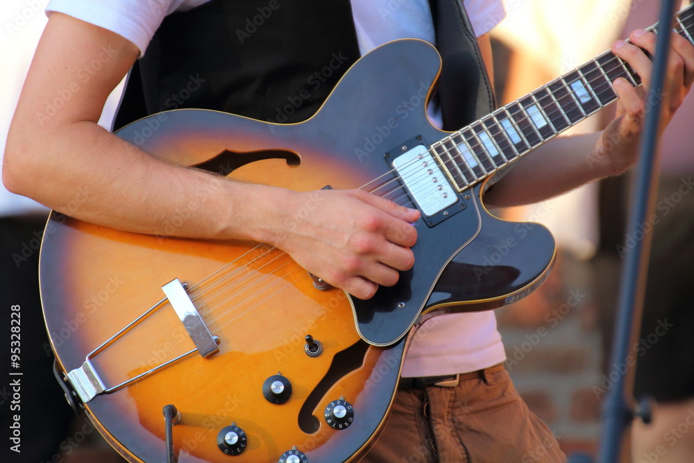 Fototapeta premium Music in the street, artists and musicians united in the love of the show