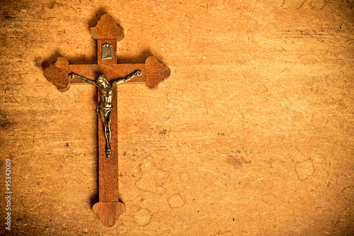 Catholic crucifix on wood Fototapet