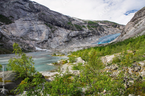 Fototapeta Naklejka Na Ścianę i Meble -  Blauer Gletscher Nigardsbreen in Norwegen
