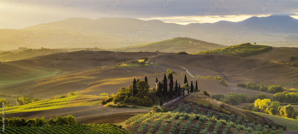 Obraz premium słoneczny poranek w Toskanii,Val d'Orcia Włochy 