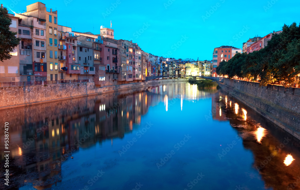 Houses of Girona reflecting in Onyar River