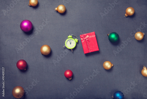Gift and alarm clock with baubles
