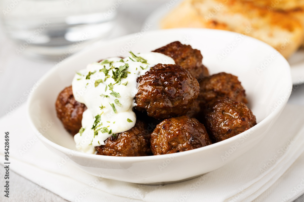 Hackbällchen - meat balls Hackbällchen - meat balls