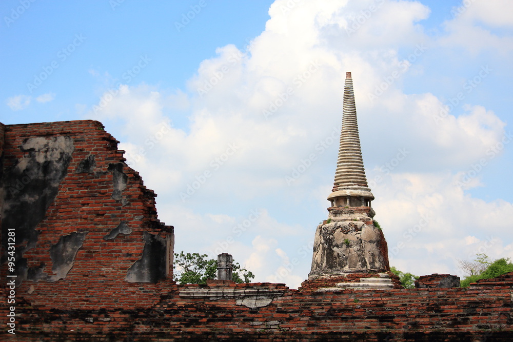 Fototapeta premium Ruins Of Pagoda Under Blue Sky