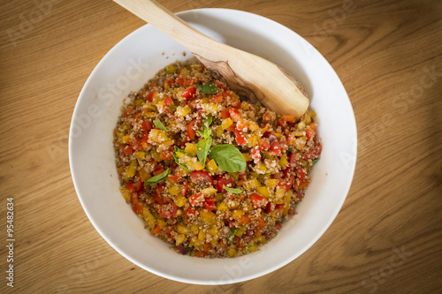 Obraz na płótnie insalata di quinoa w salonie