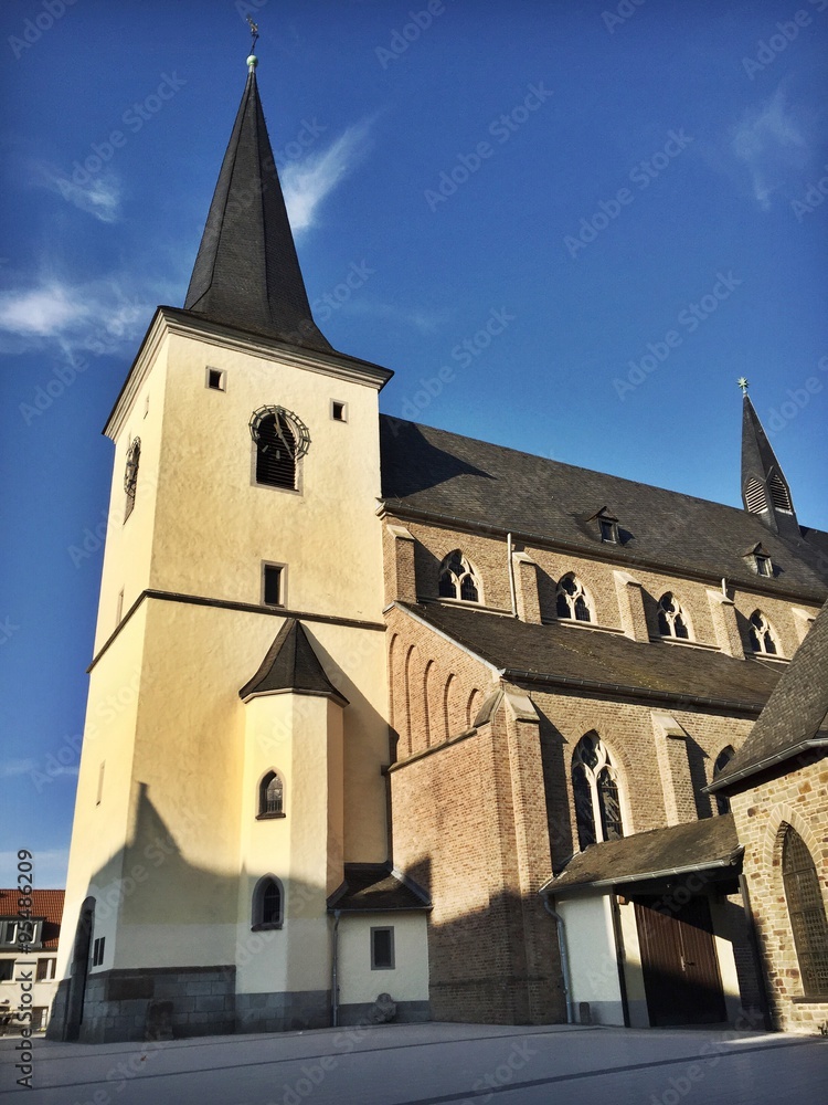 Kirche St. Johannes der Täufer in Meckenheim