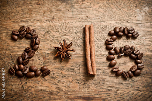 bonne année 2016 avec grains de café anis et canelle