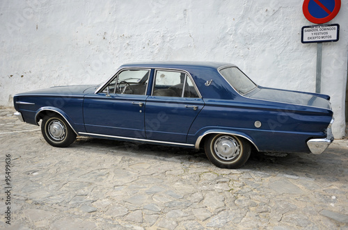 Coche clásico de los años sesenta y setenta photo