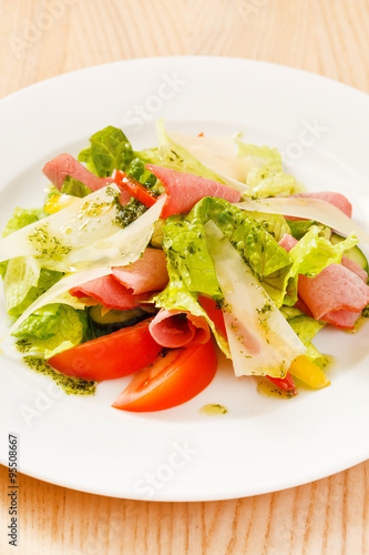 salad with ham
