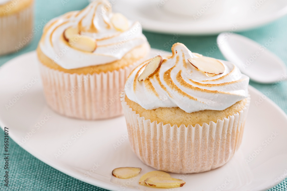 Almond cupcakes with meringue tops Almond cupcakes with meringue tops
