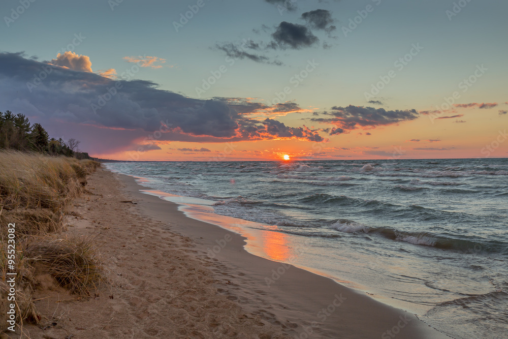 Obraz premium Sunset Over Lake Huron - Grand Bend, Ontario, Canada