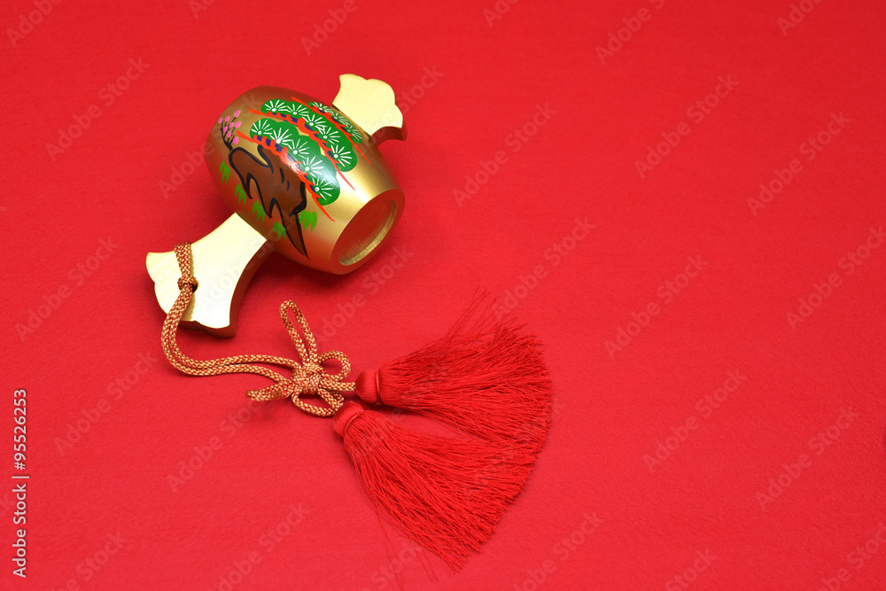 打出の小槌/魔法の小槌、振るとお金がザックザク StockFoto Adobe Stock