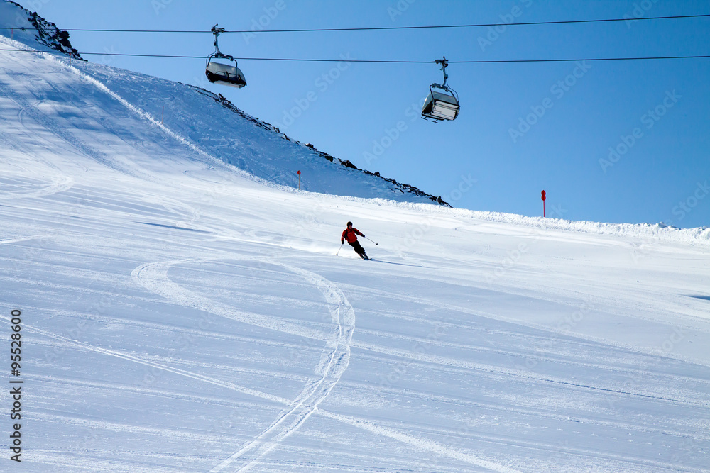 skier, extreme winter sport