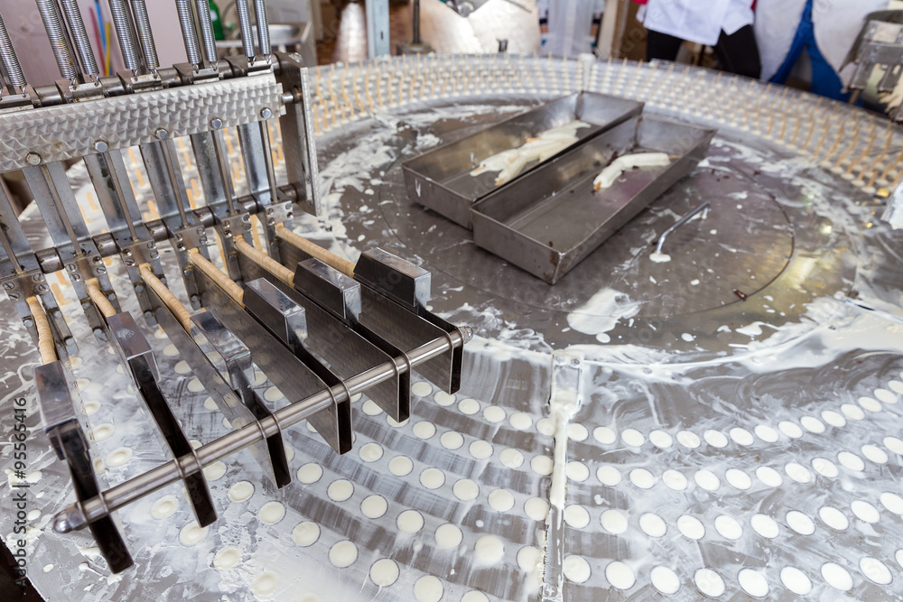 The conveyor automatic lines for the production of ice cream The conveyor automatic lines for the production of ice cream