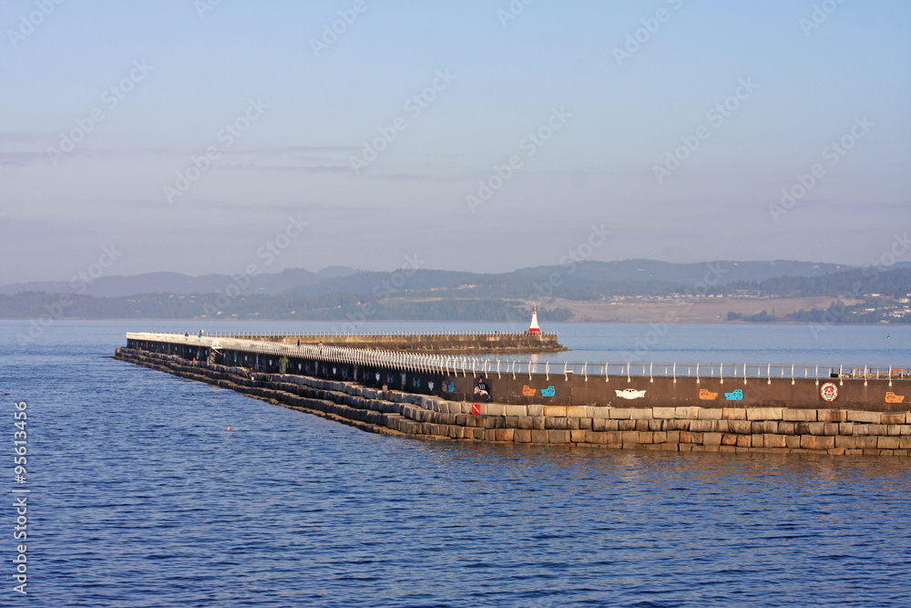 Breakwater, Victoria harbour