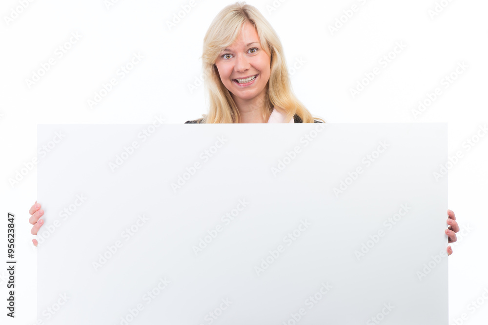 Nette Frau mit großem Werbeschild Nette Frau mit großem Werbeschild