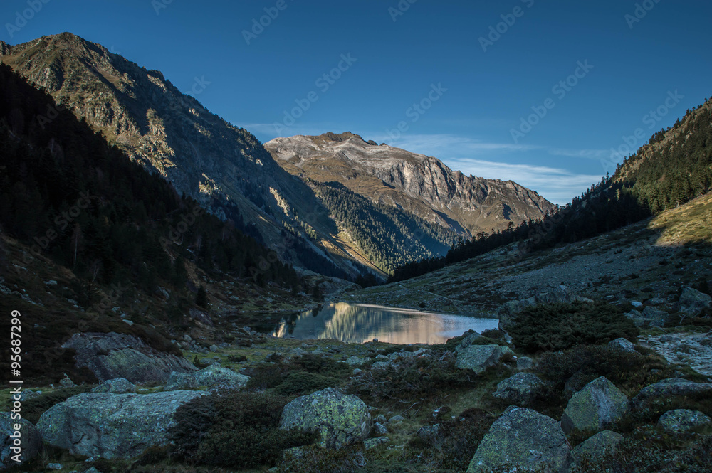 Naklejka premium Lac de Suyen