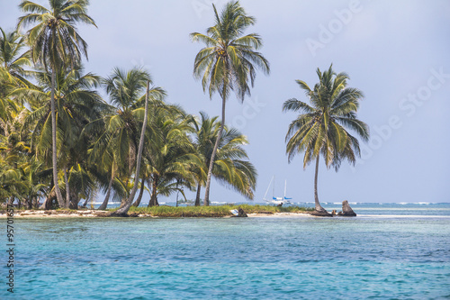 Small caribbean Island, San Blas Islands © picturist