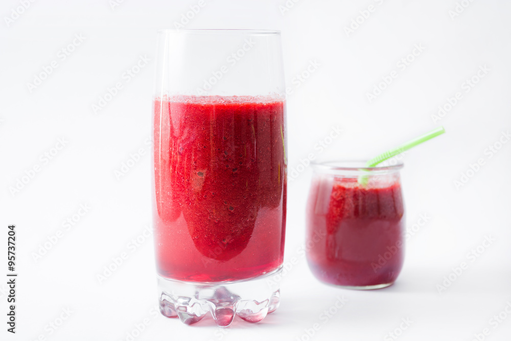Red detox with beetroot, pepper,apple and tomato