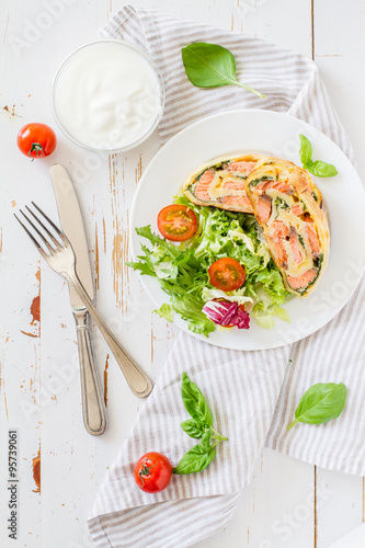 Salmon and spinach strudel 