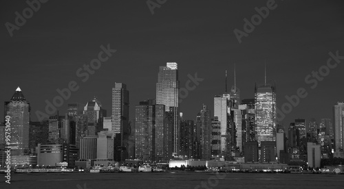 beautiful new york cityscape over the hudson