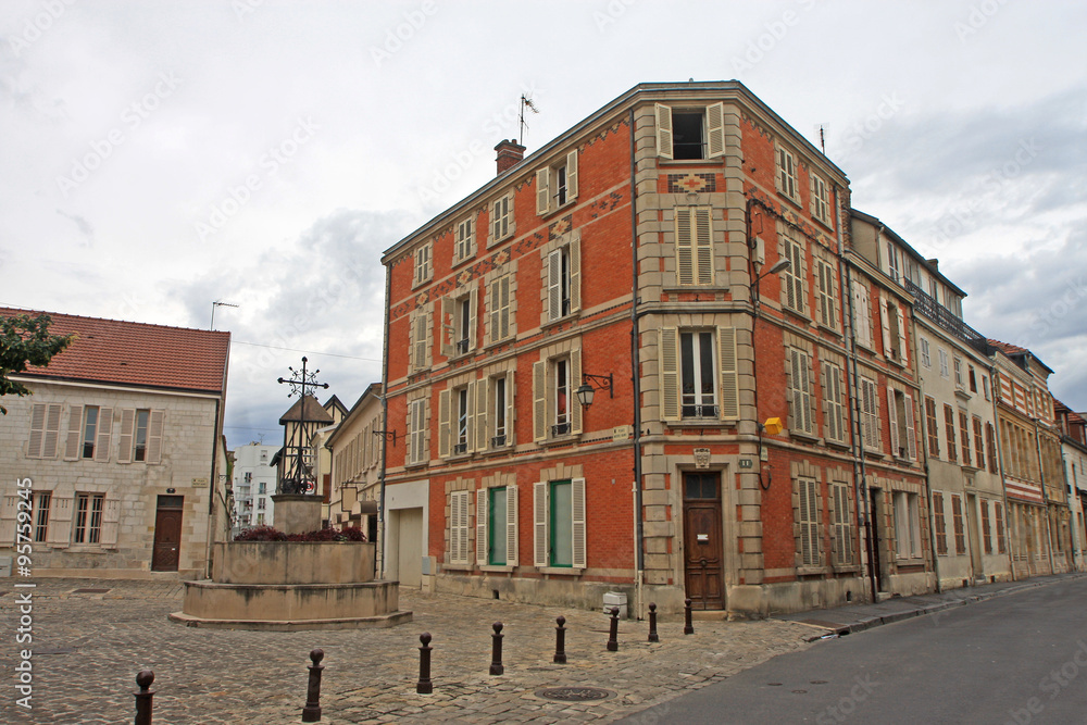 Street in Chalons-en-Chamagne