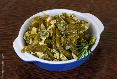 Roast green beans with egg