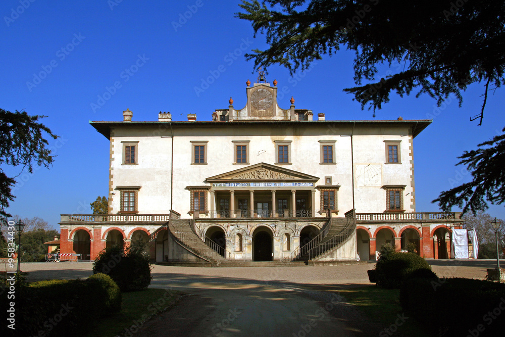 Fototapeta premium Italia,Toscana, la Villa Medicea di Poggio a Caiano.