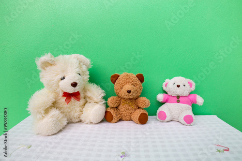 Teddy bear family © oekkaroek